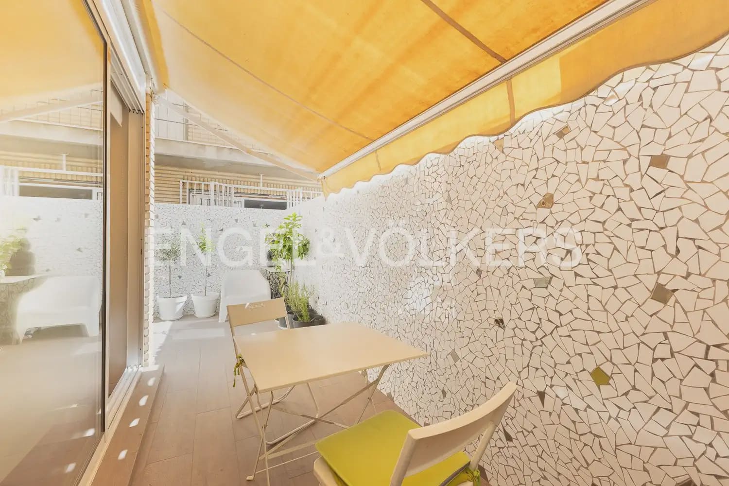 Appartement de 3 chambres à louer à Valence ville - 3 000 € (Ref: 10019661)