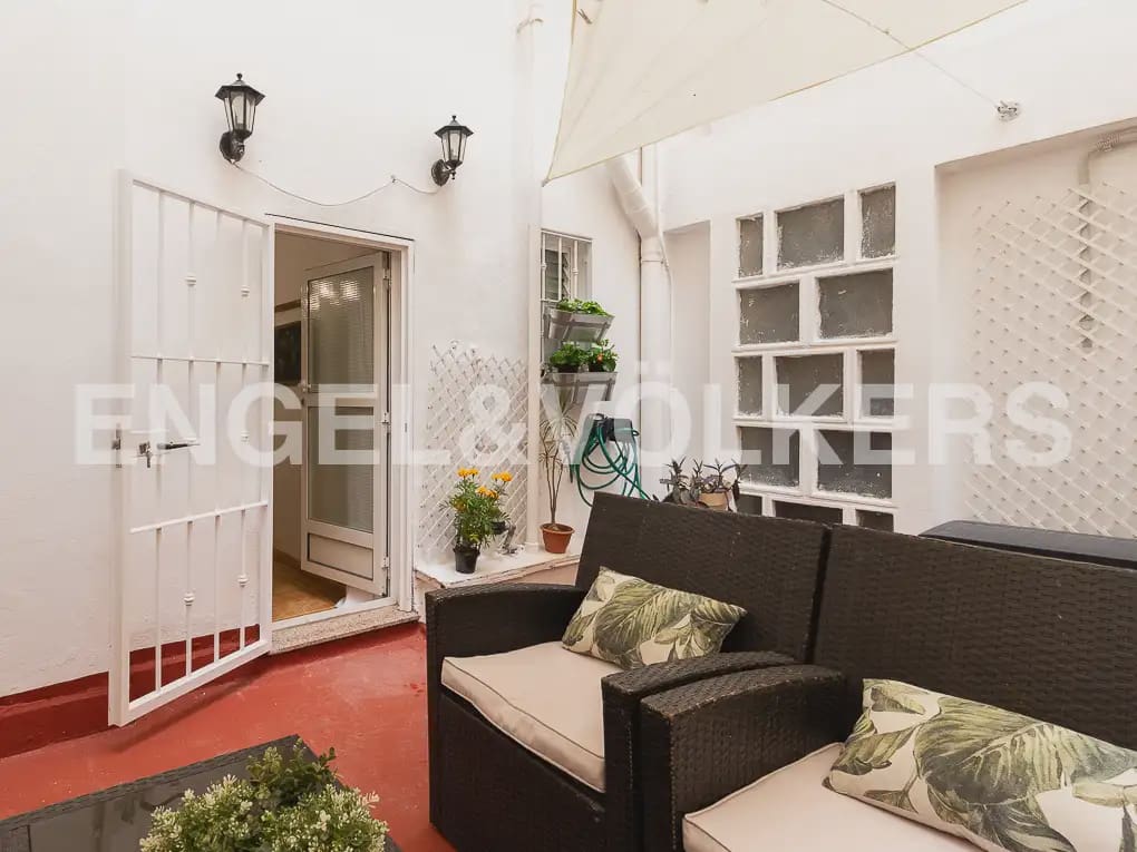 2 bedroom Flat for rent in Valencia city - € 1,500 (Ref: 10019662)