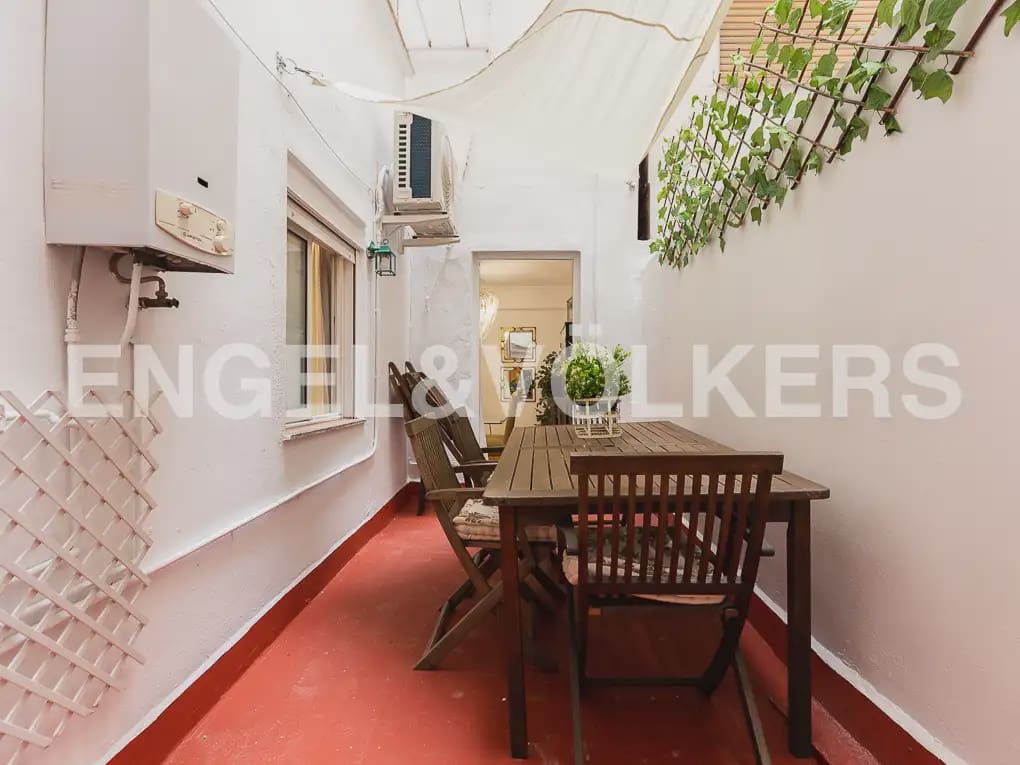 2 bedroom Flat for rent in Valencia city - € 1,500 (Ref: 10019662)