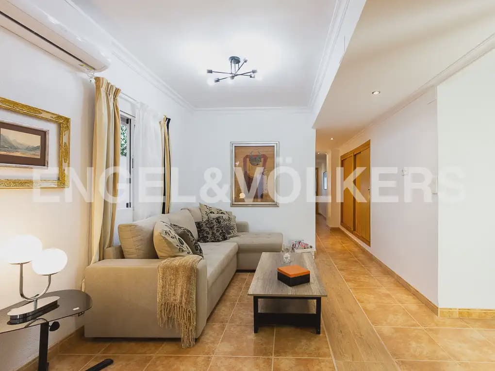 2 bedroom Flat for rent in Valencia city - € 1,500 (Ref: 10019662)
