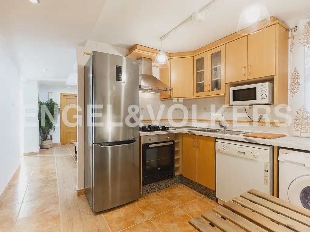 2 bedroom Flat for rent in Valencia city - € 1,500 (Ref: 10019662)