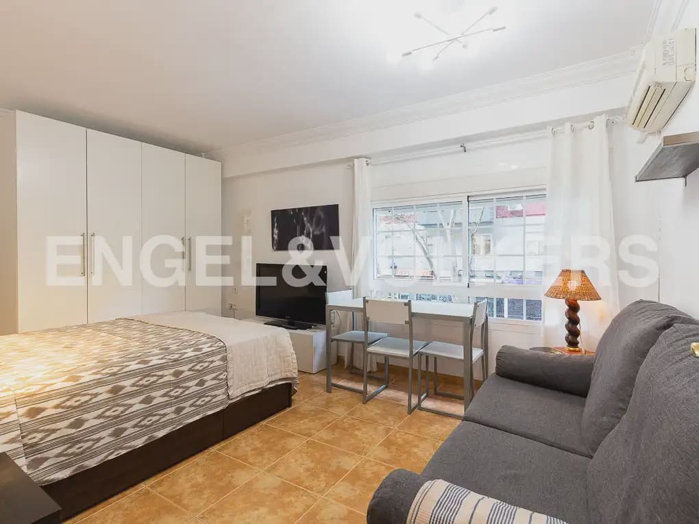 2 bedroom Flat for rent in Valencia city - € 1,500 (Ref: 10019662)