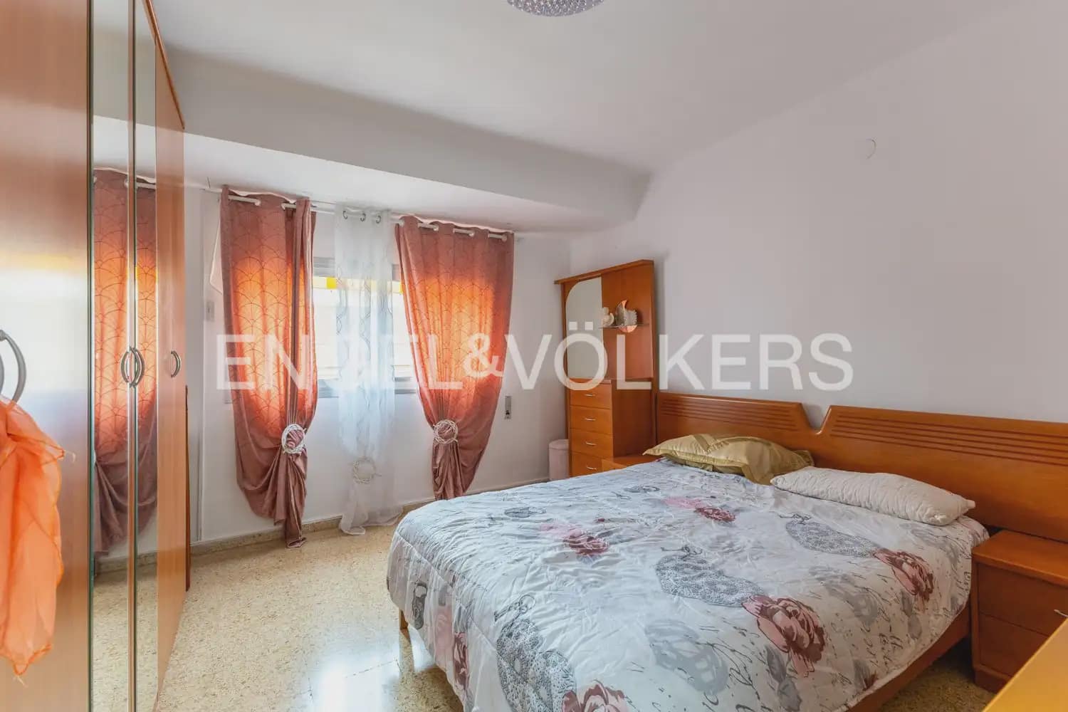 3 soveværelse Lejlighed til leje i Canet d'En Berenguer - € 1.000 (Ref: 10019863)