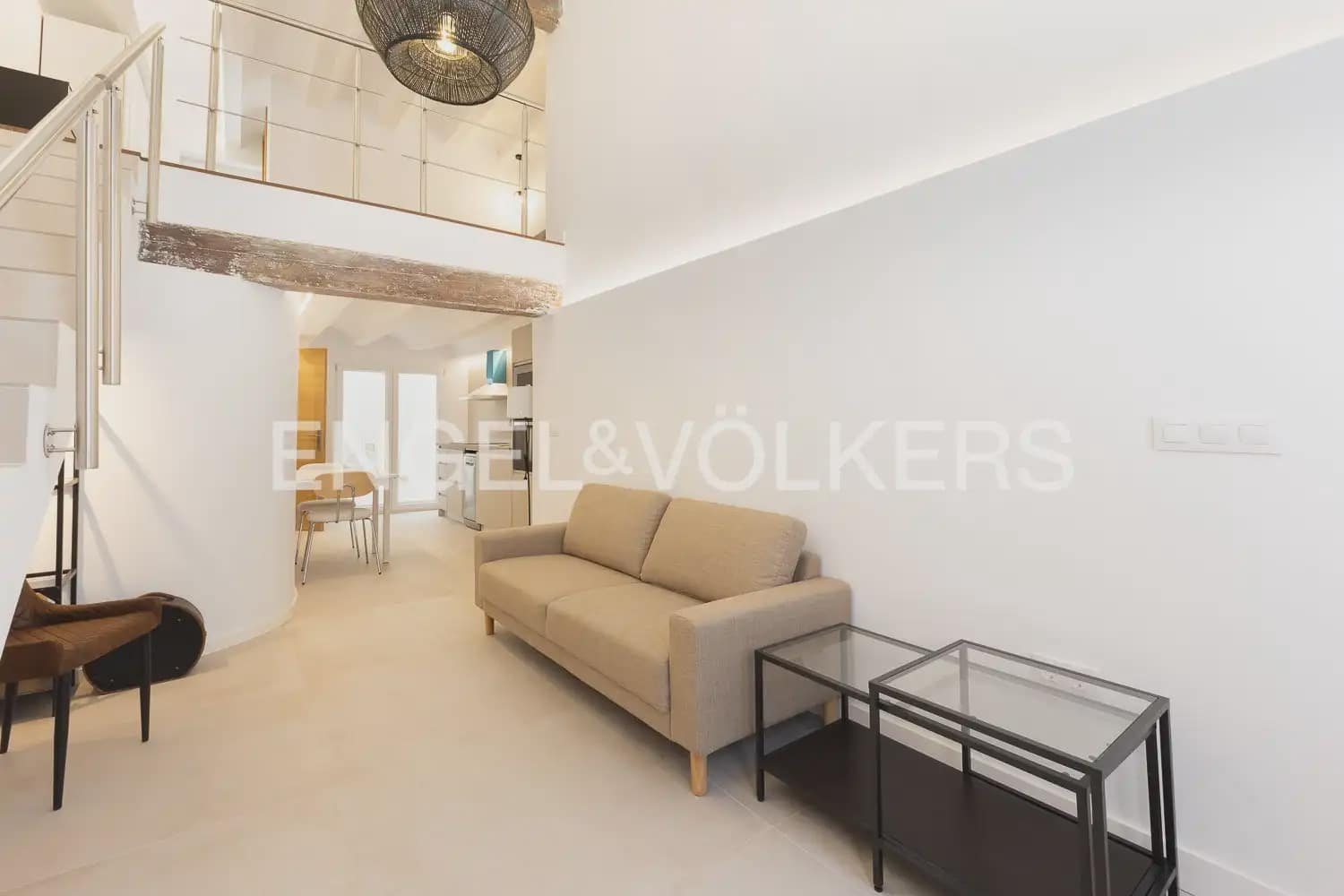 2 bedroom Flat for rent in Valencia city - € 1,500 (Ref: 10021435)
