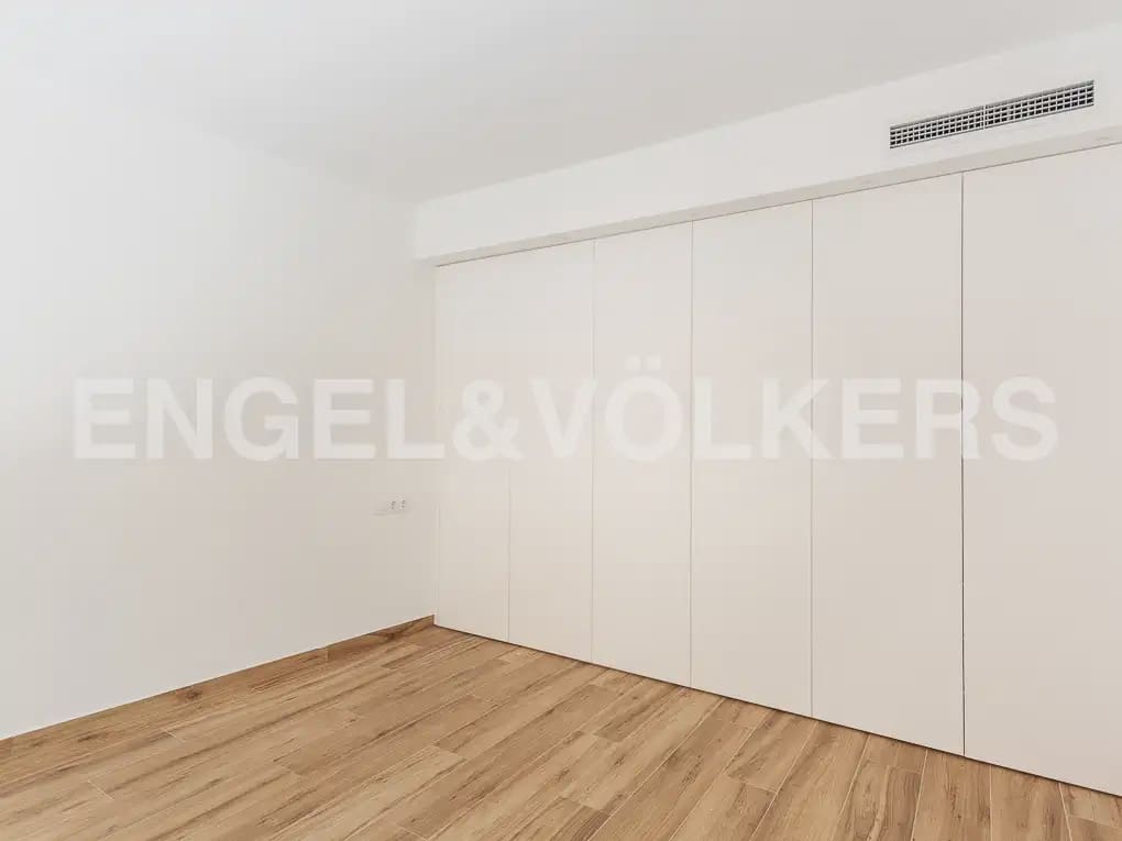 2 bedroom Flat for rent in Valencia city - € 1,800 (Ref: 10021436)