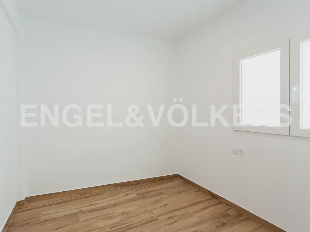 2 bedroom Flat for rent in Valencia city - € 1,800 (Ref: 10021436)