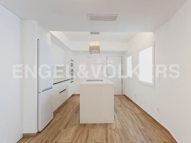 2 bedroom Flat for rent in La Xerea, Valencia city - € 1,800 (Ref: 10021436)