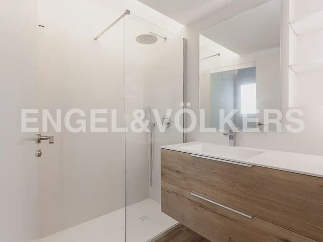 2 bedroom Flat for rent in La Xerea, Valencia city - € 1,800 (Ref: 10021436)