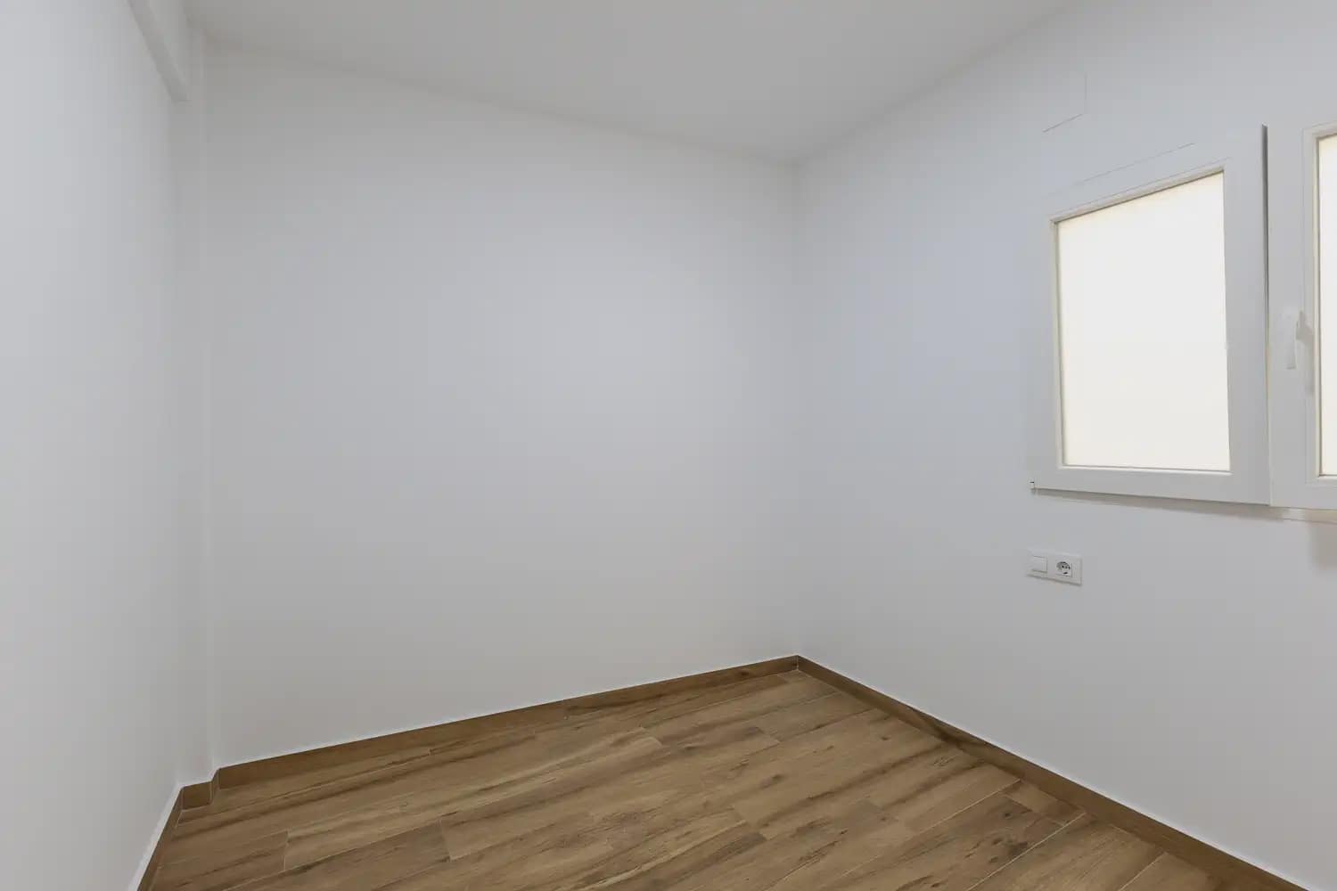 2 bedroom Flat for rent in Valencia city - € 1,800 (Ref: 10021436)