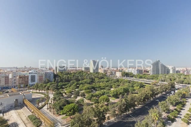 3 bedroom Flat for rent in Sant Pau, Valencia city with pool garage - € 2,100 (Ref: 10021437)