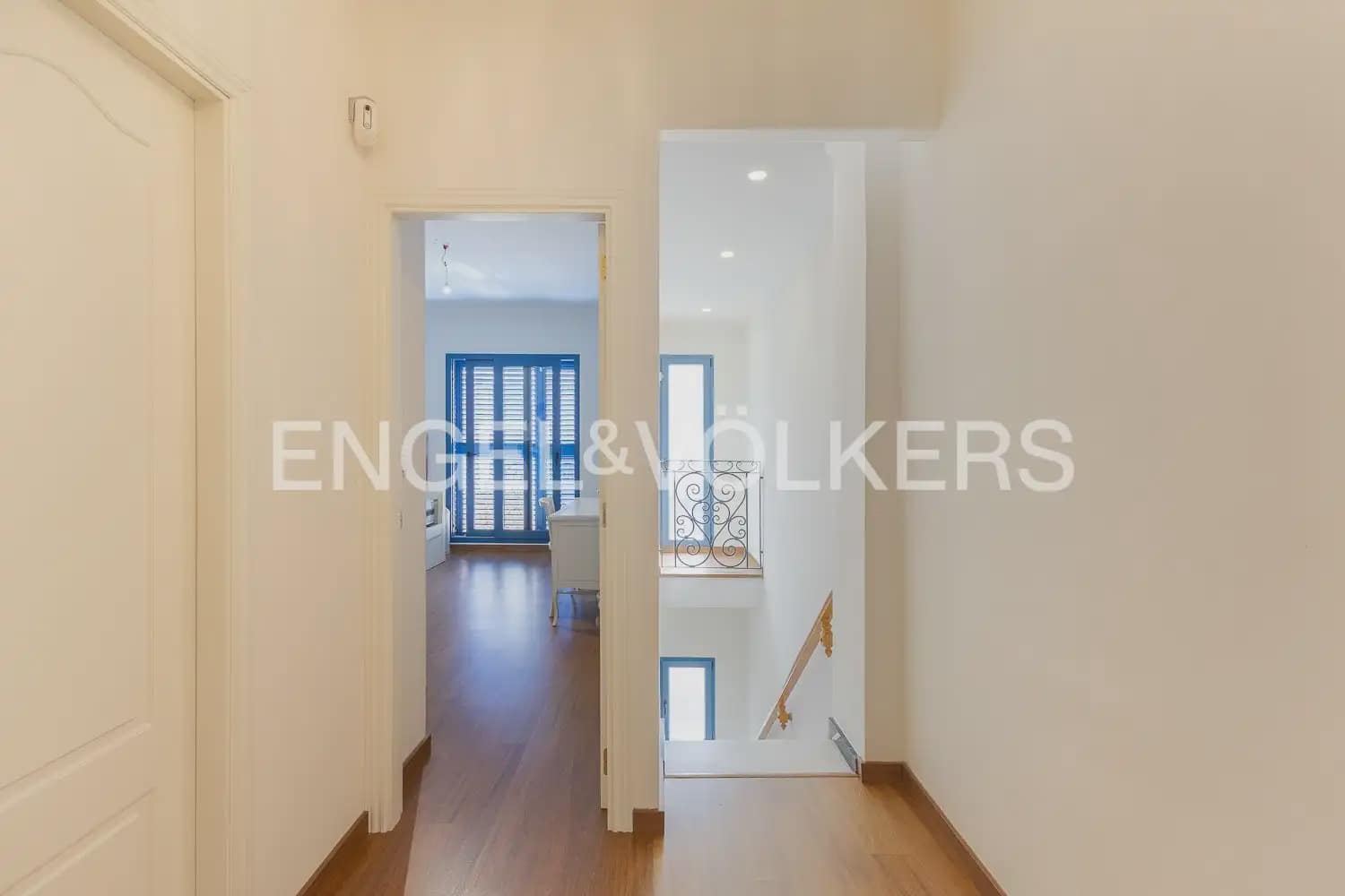 3 bedroom Townhouse for sale in Valencia city - € 799,000 (Ref: 10021438)