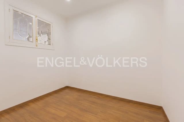 3 bedroom Townhouse for sale in Cabanyal-Canyamelar, Valencia city - € 799,000 (Ref: 10021438)