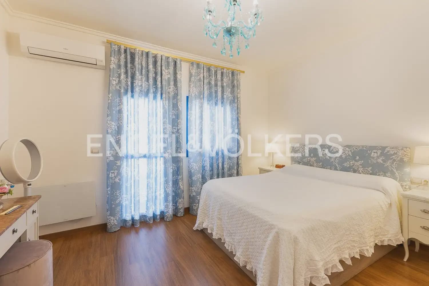 3 bedroom Townhouse for sale in Valencia city - € 799,000 (Ref: 10021438)