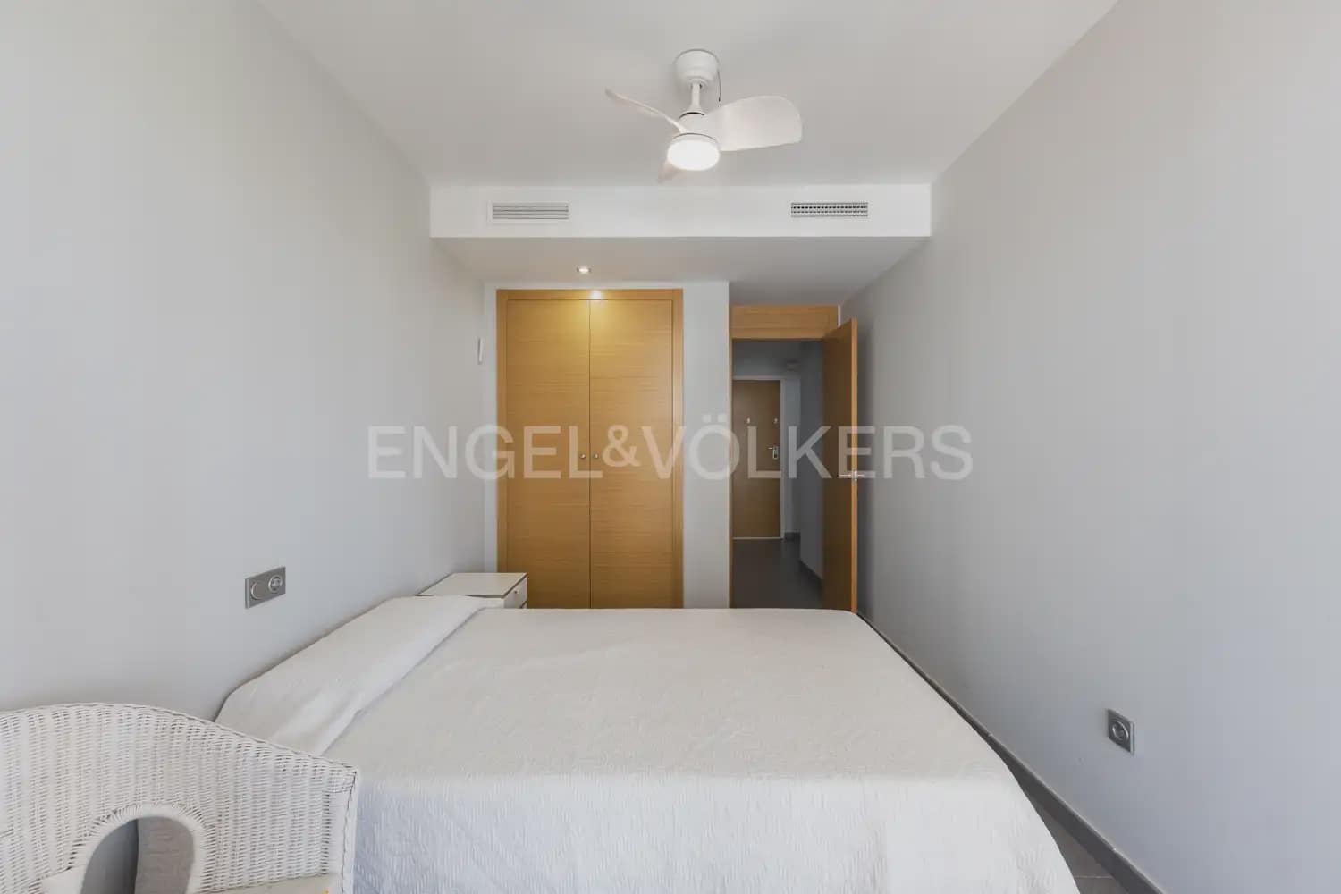2 Zimmer Wohnung zu vermieten in Puig mit Pool Garage - 1.000 € (Ref: 10021606)