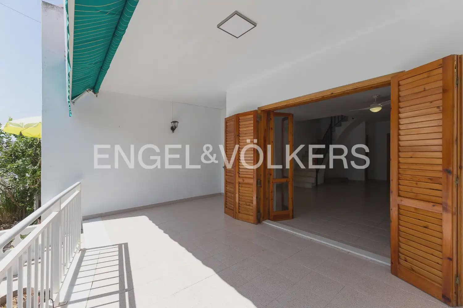 4 quarto Moradia em Banda para venda em Moncofa com garagem - 300 000 € (Ref: 10021608)