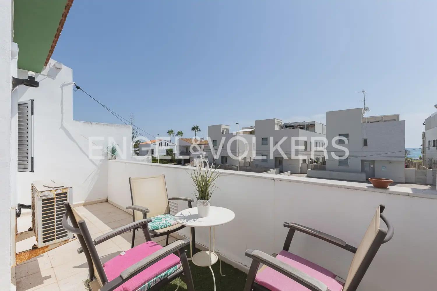 4 quarto Moradia em Banda para venda em Moncofa com garagem - 300 000 € (Ref: 10021608)