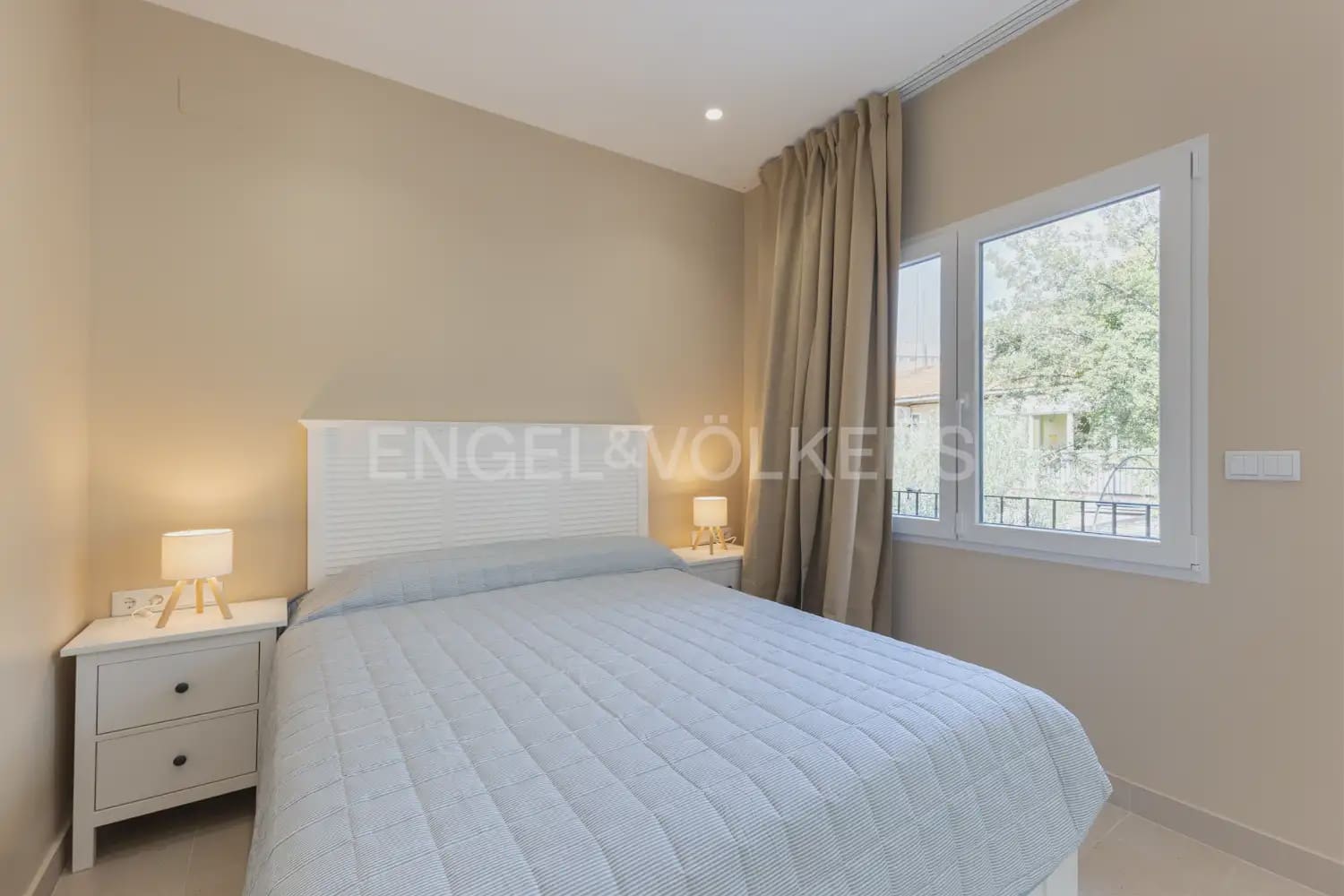 Maison de Ville de 4 chambres à louer à Valence ville - 3 500 € (Ref: 10021609)