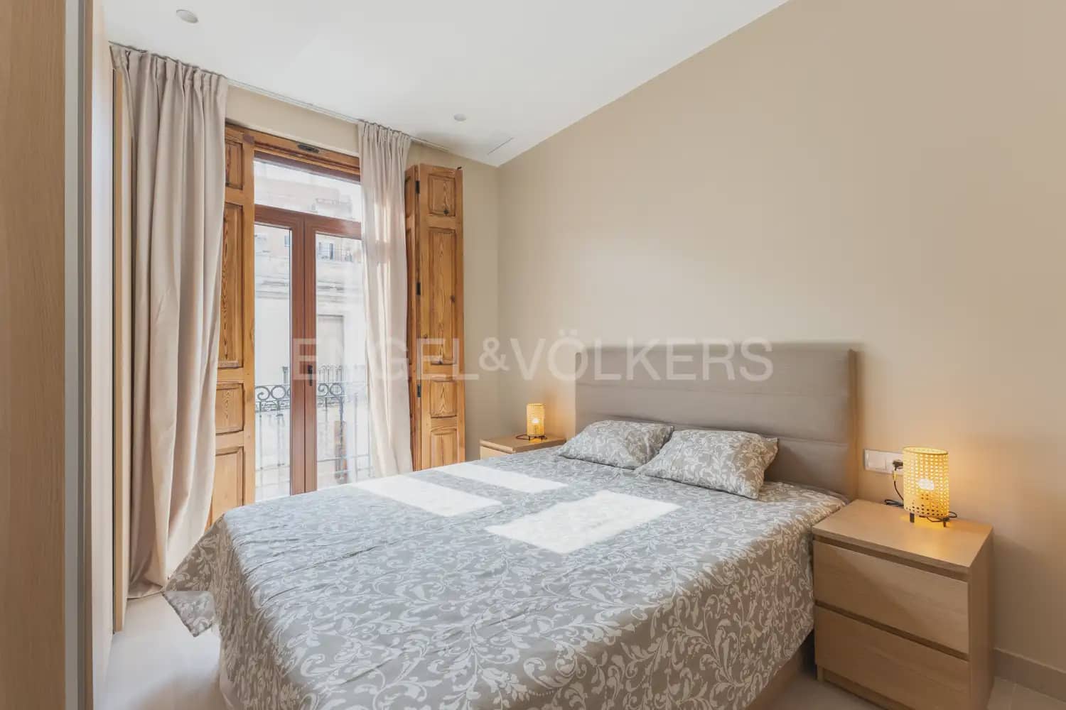 Maison de Ville de 4 chambres à louer à Valence ville - 3 500 € (Ref: 10021609)