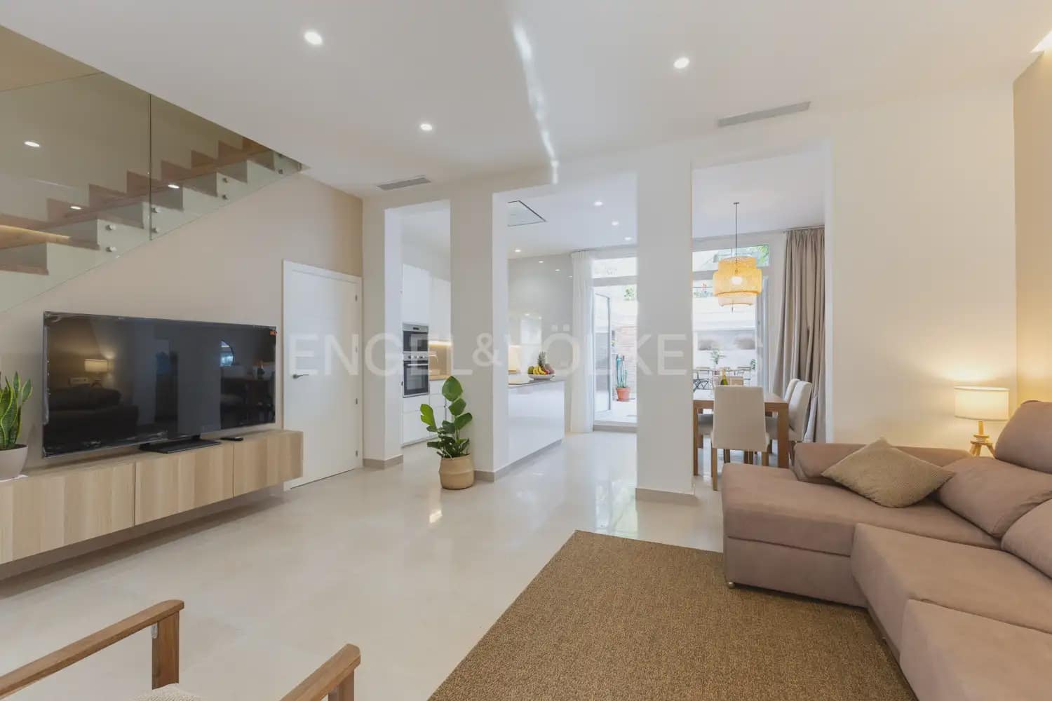 Maison de Ville de 4 chambres à louer à Valence ville - 3 500 € (Ref: 10021609)