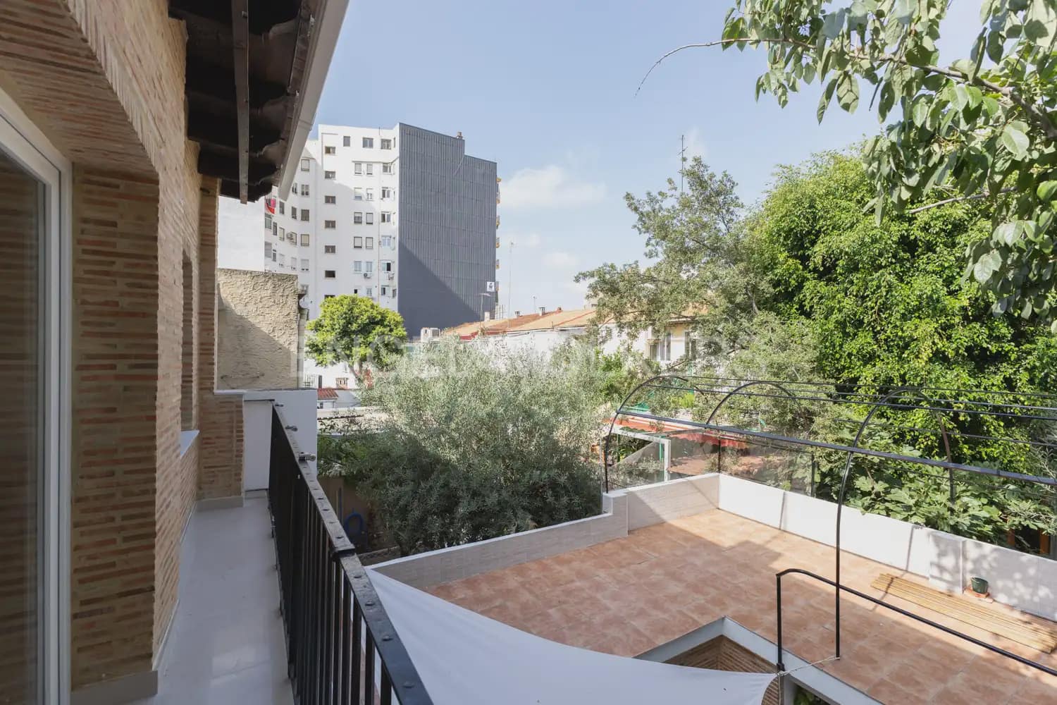 Maison de Ville de 4 chambres à louer à Valence ville - 3 500 € (Ref: 10021609)