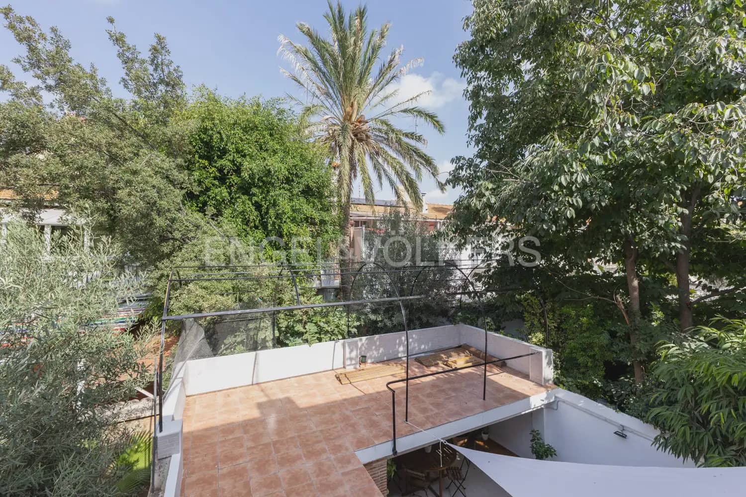 Maison de Ville de 4 chambres à louer à Valence ville - 3 500 € (Ref: 10021609)