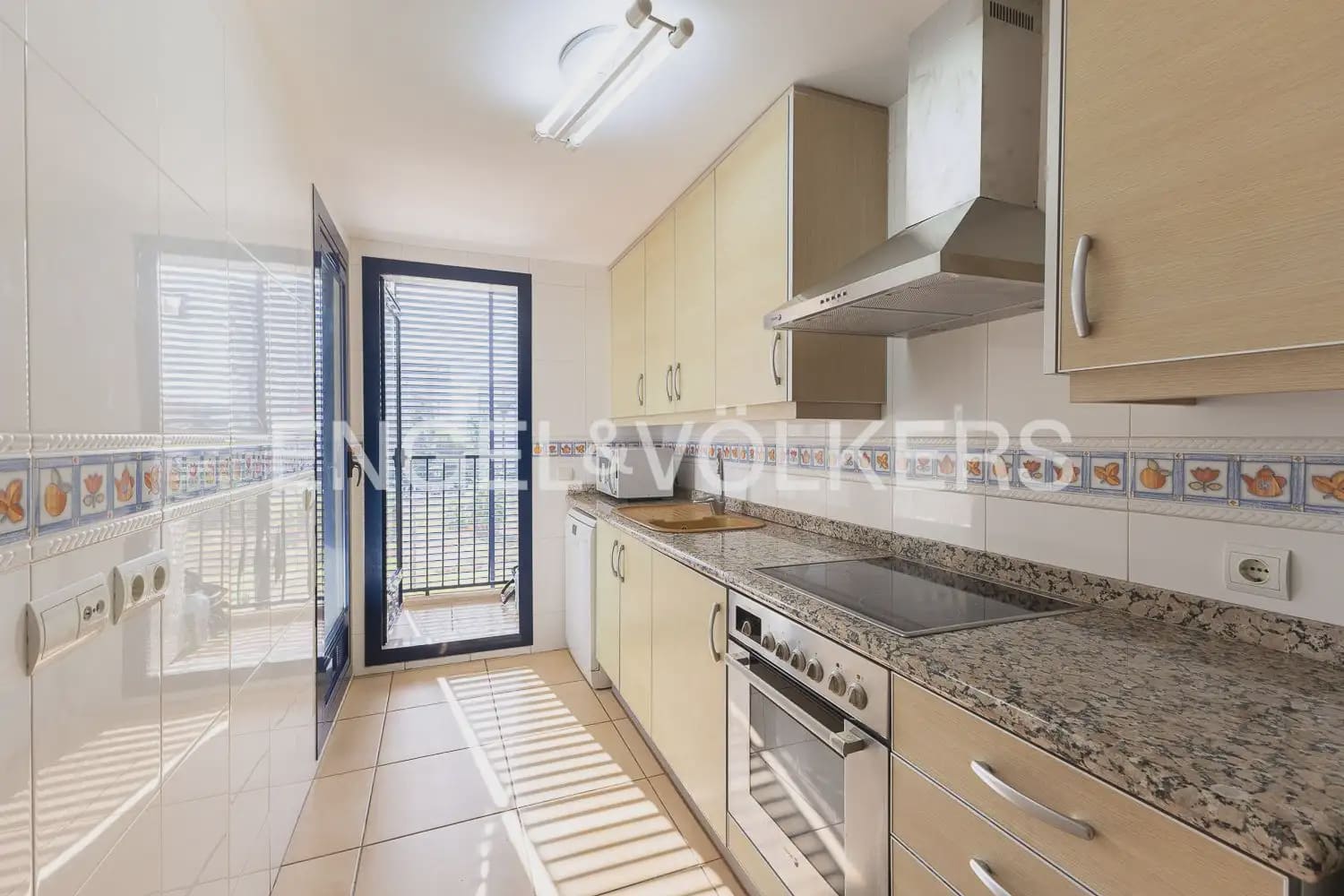Appartement de 2 chambres à louer à La Pobla de Farnals avec piscine garage - 1 200 € (Ref: 10021676)