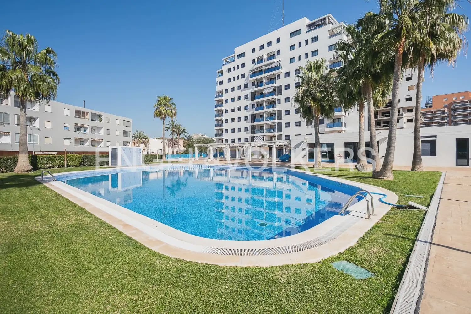 Appartement de 2 chambres à louer à La Pobla de Farnals avec piscine garage - 1 200 € (Ref: 10021676)