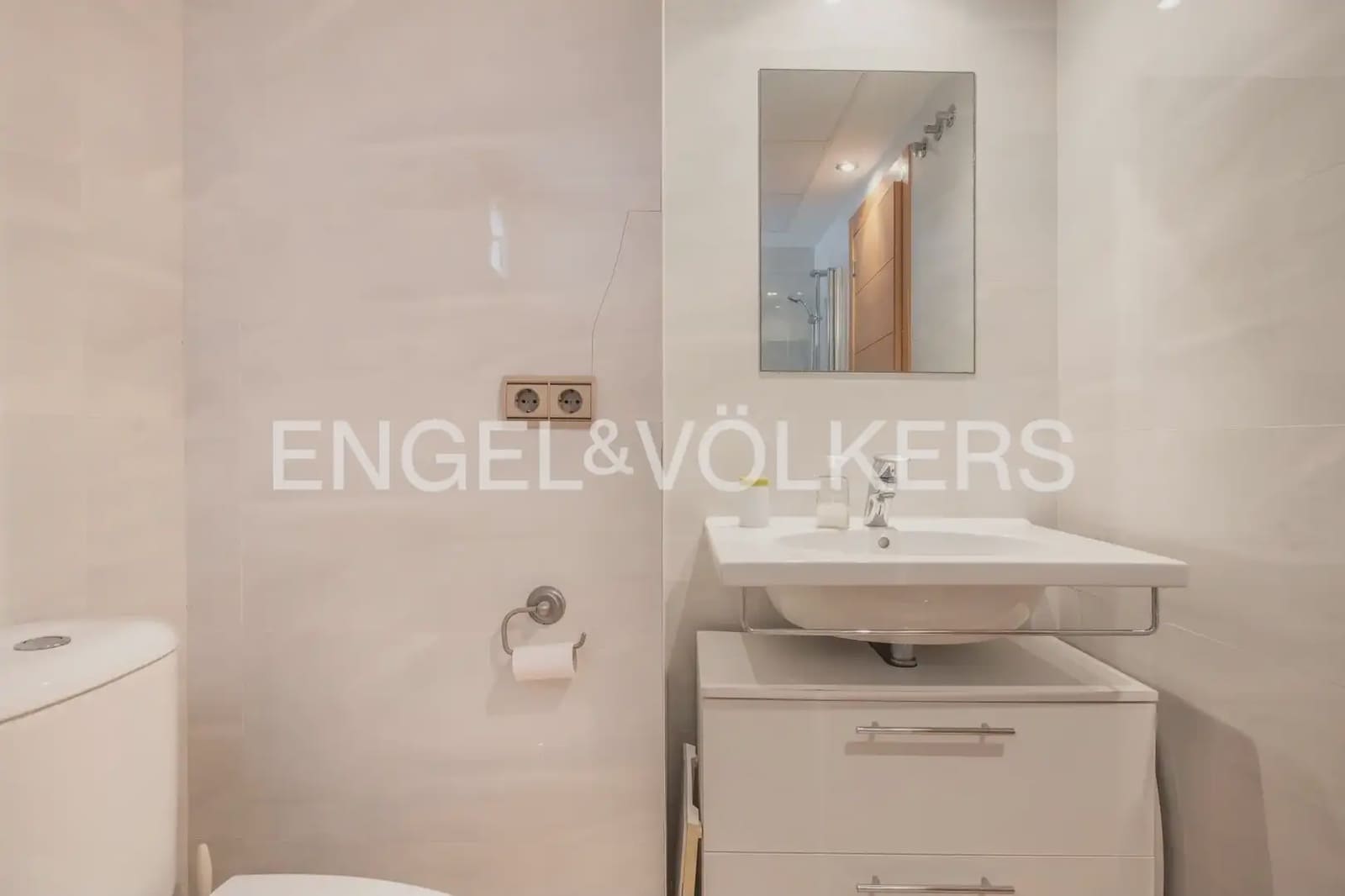 Appartement de 3 chambres à louer à Oropesa  avec piscine garage - 1 750 € (Ref: 10023263)