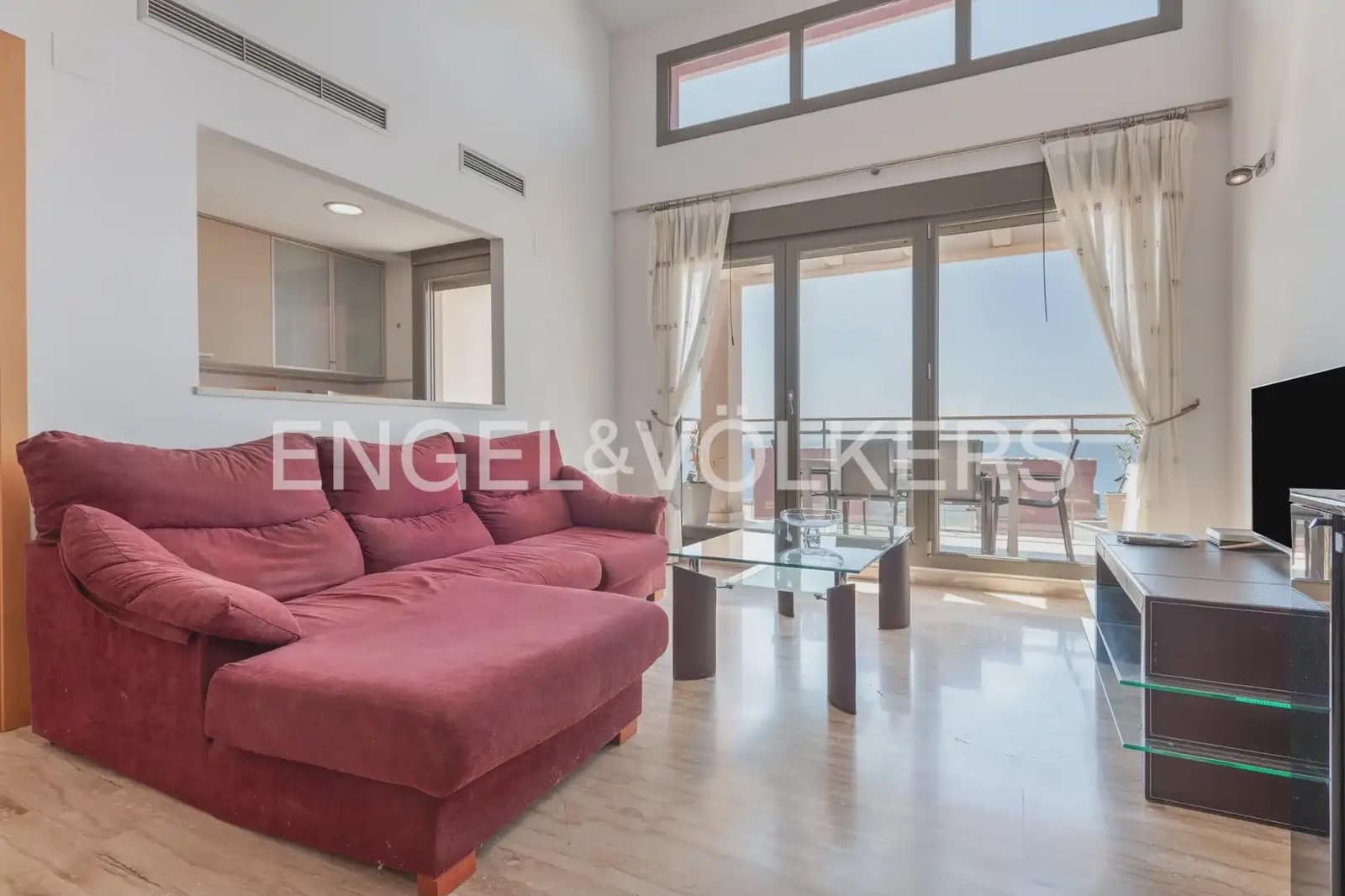 Appartement de 3 chambres à louer à Oropesa  avec piscine garage - 1 750 € (Ref: 10023263)