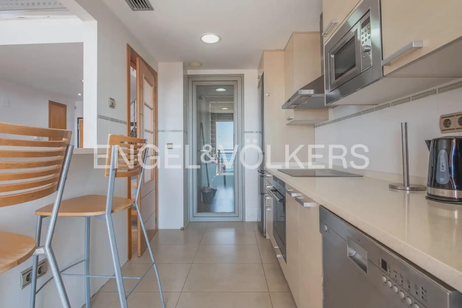 Appartement de 3 chambres à louer à Oropesa  avec piscine garage - 1 750 € (Ref: 10023263)