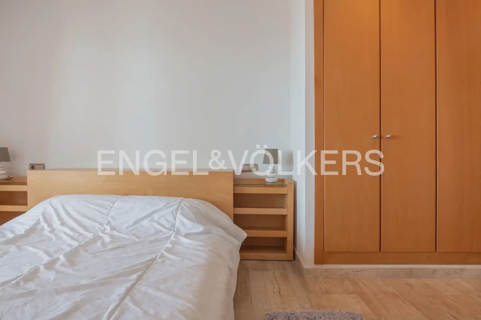 Appartement de 3 chambres à louer à Oropesa  avec piscine garage - 1 750 € (Ref: 10023263)