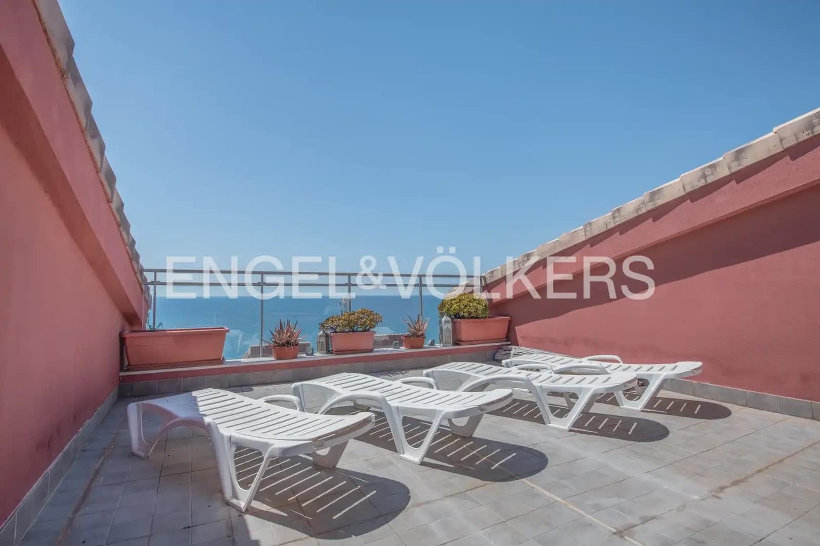 Appartement de 3 chambres à louer à Oropesa  avec piscine garage - 1 750 € (Ref: 10023263)
