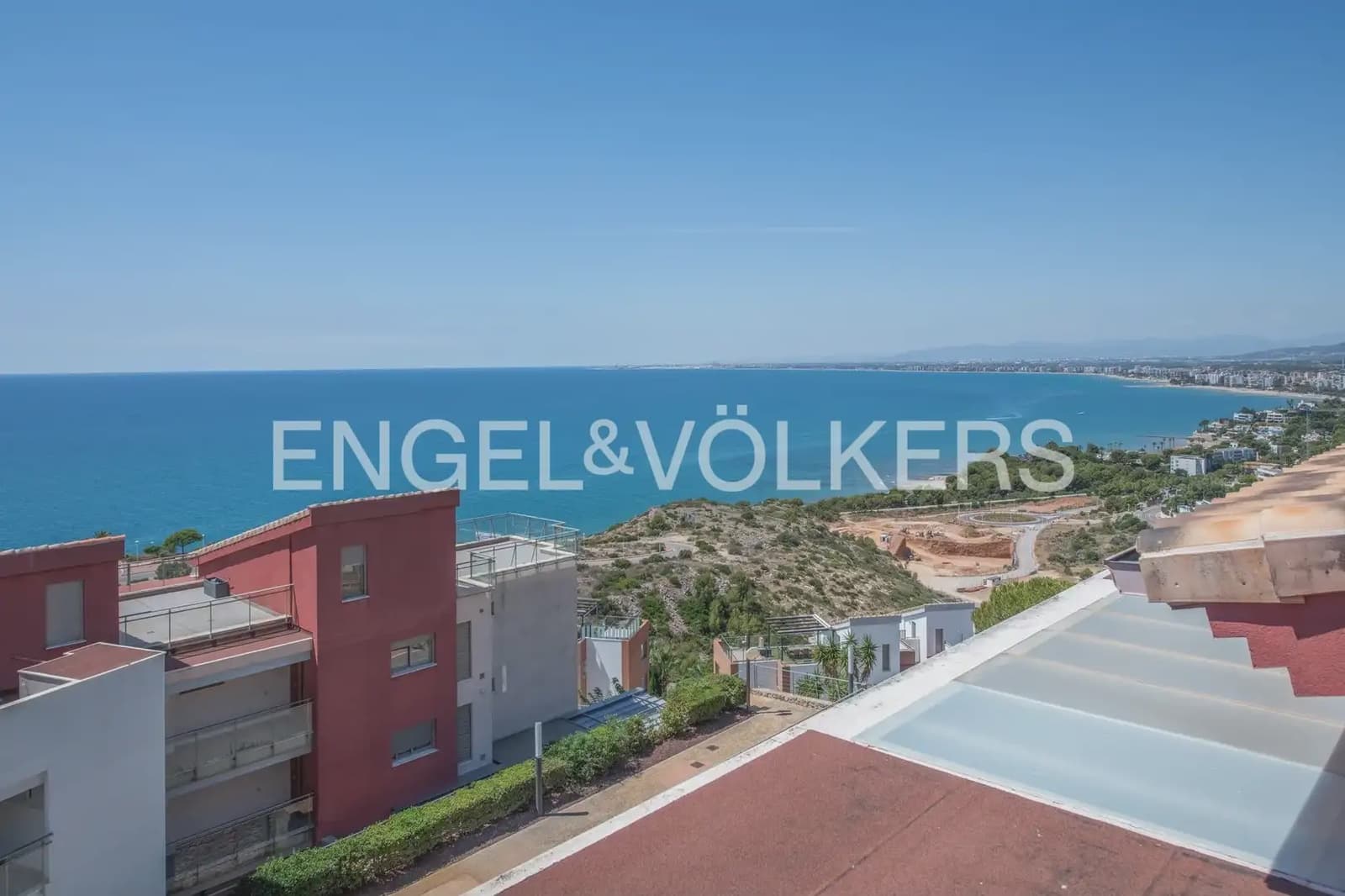 Appartement de 3 chambres à louer à Oropesa  avec piscine garage - 1 750 € (Ref: 10023263)