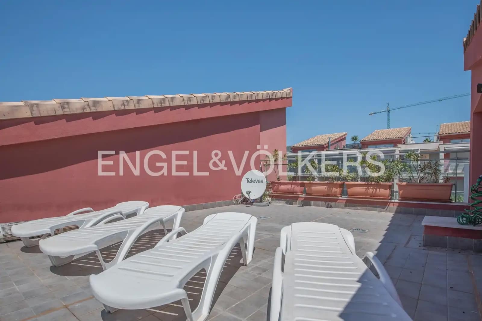 Appartement de 3 chambres à louer à Oropesa  avec piscine garage - 1 750 € (Ref: 10023263)