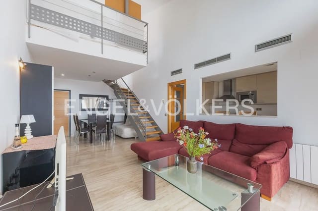 3 bedroom Flat for rent in Oropesa  with pool garage - € 1,750 (Ref: 10023263)