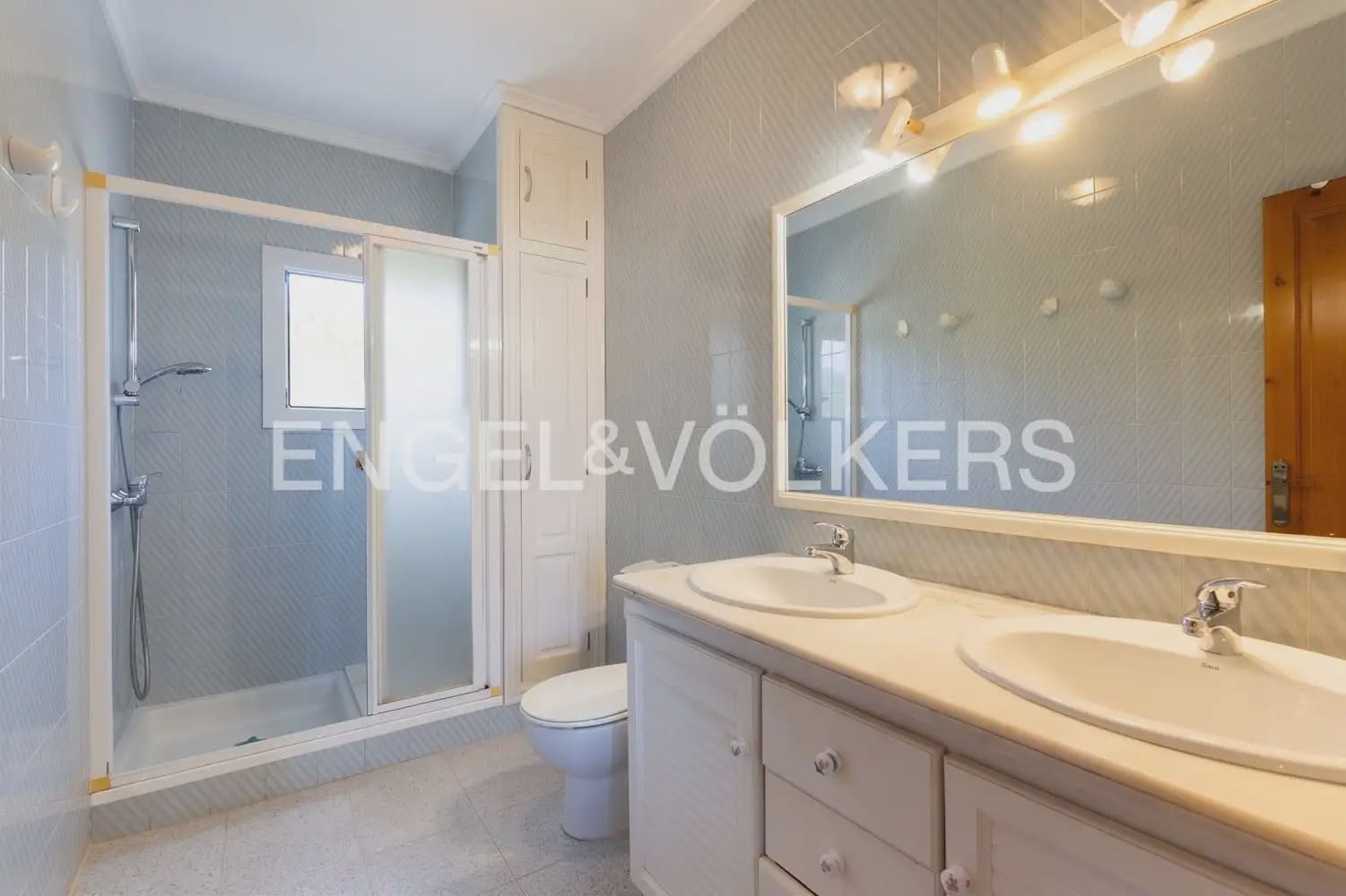 5 Zimmer Villa zu verkaufen in Denia mit Pool Garage - 1.200.000 € (Ref: 10023264)