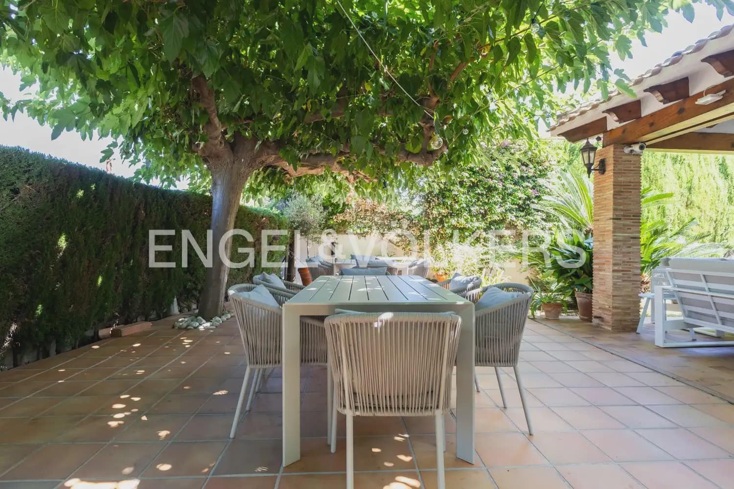 5 Zimmer Villa zu verkaufen in Denia mit Pool Garage - 1.200.000 € (Ref: 10023264)