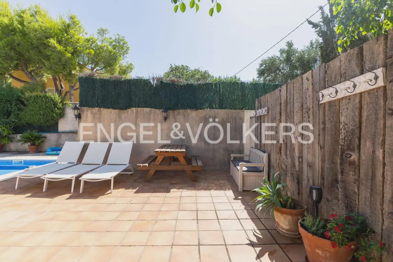 5 bedroom Villa for sale in Denia with pool garage - € 1,200,000 (Ref: 10023264)