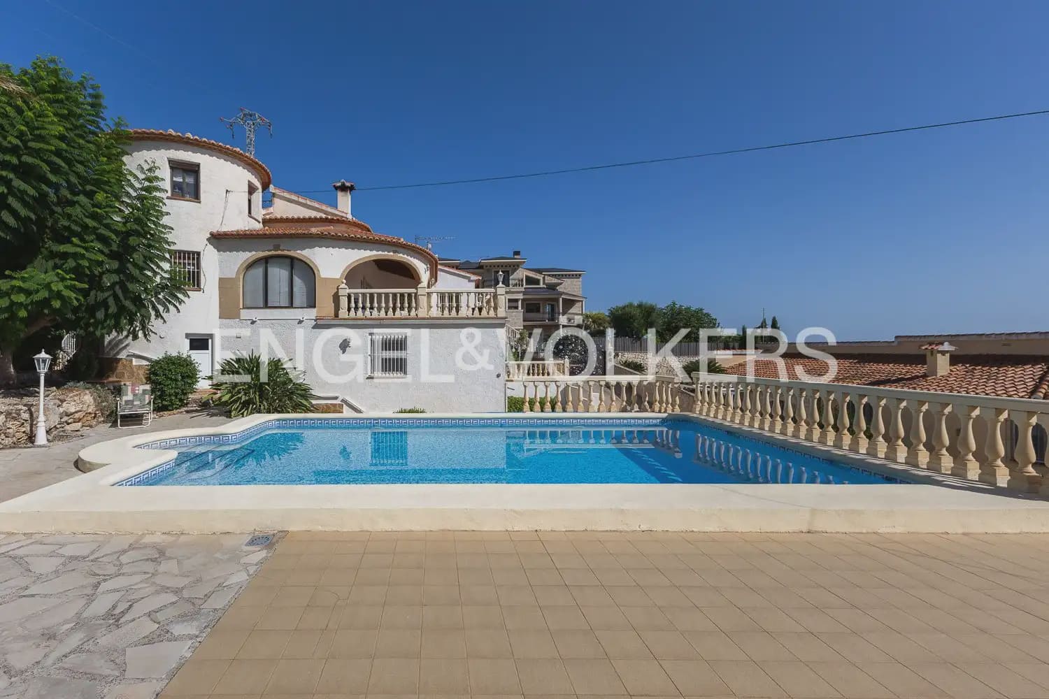 4 slaapkamer Villa te koop in Denia met zwembad - € 880.000 (Ref: 10023336)