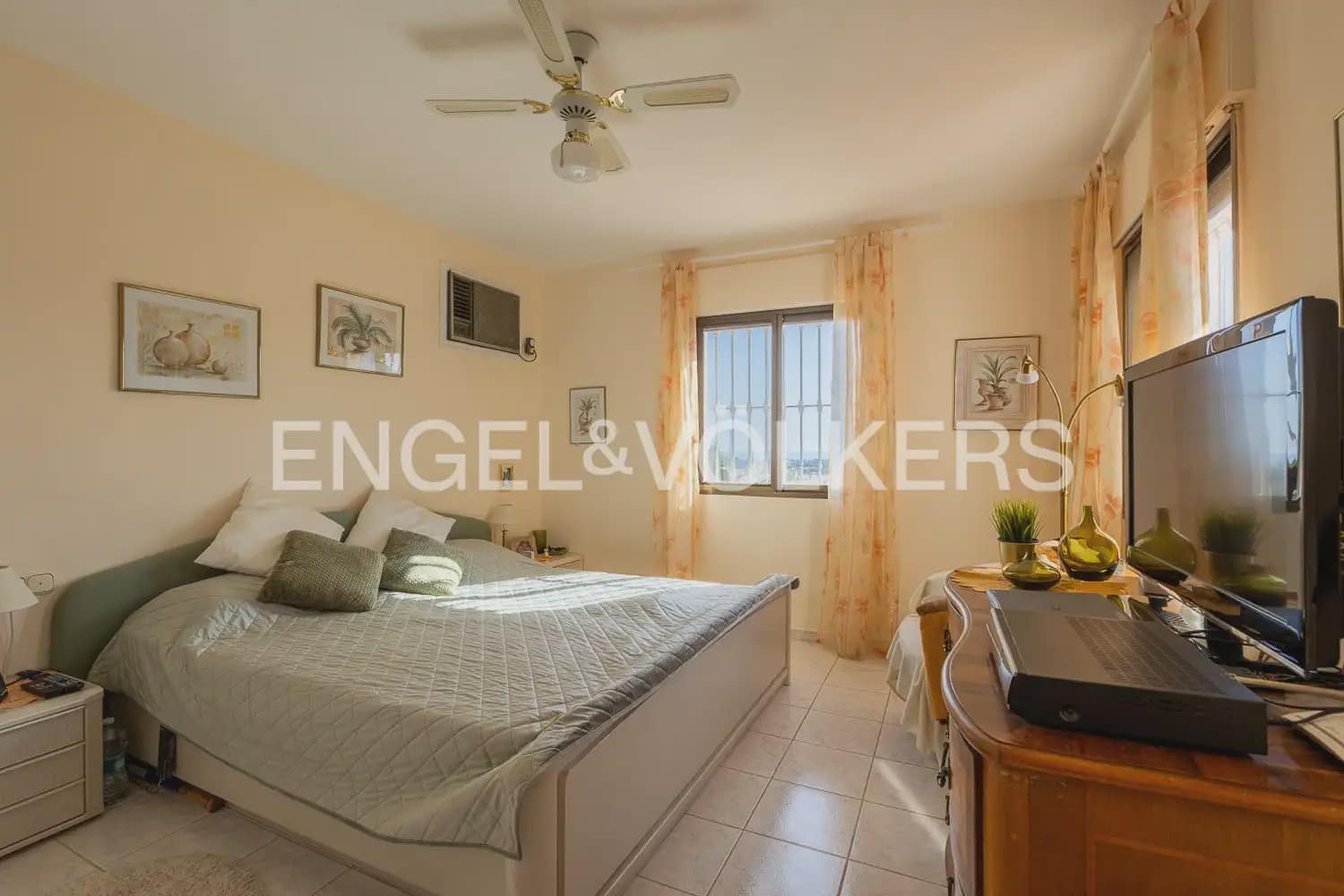 4 slaapkamer Villa te koop in Denia met zwembad - € 880.000 (Ref: 10023336)