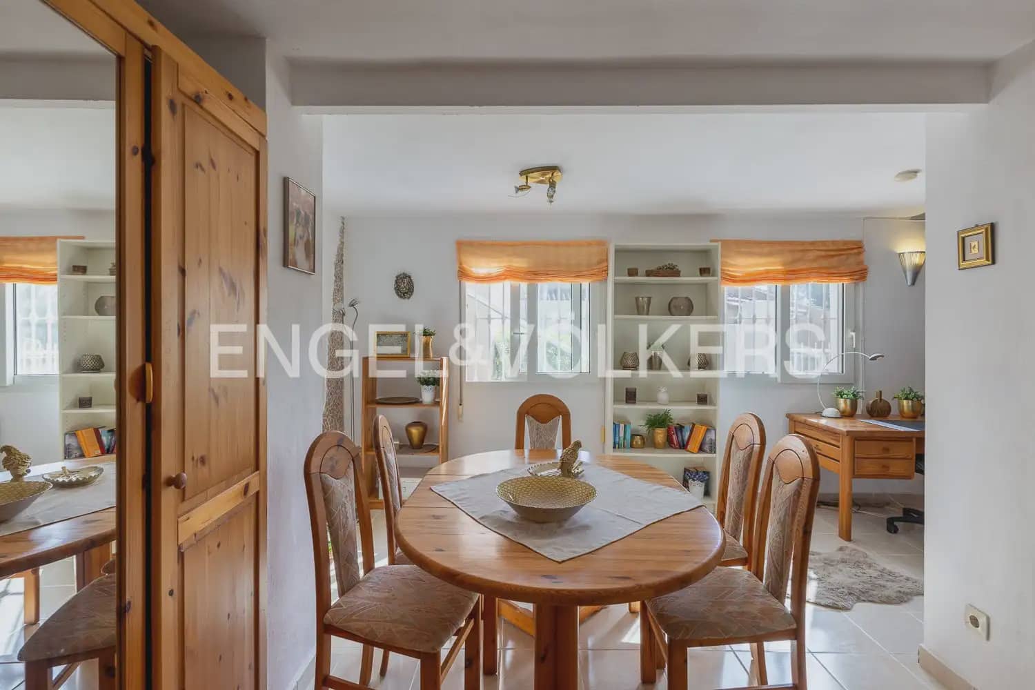 4 slaapkamer Villa te koop in Denia met zwembad - € 880.000 (Ref: 10023336)