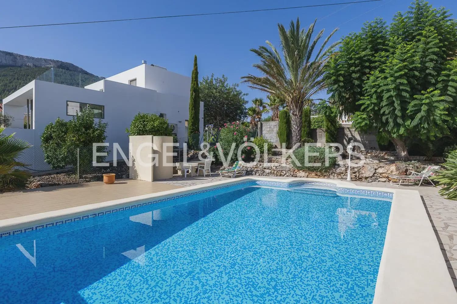 4 slaapkamer Villa te koop in Denia met zwembad - € 880.000 (Ref: 10023336)