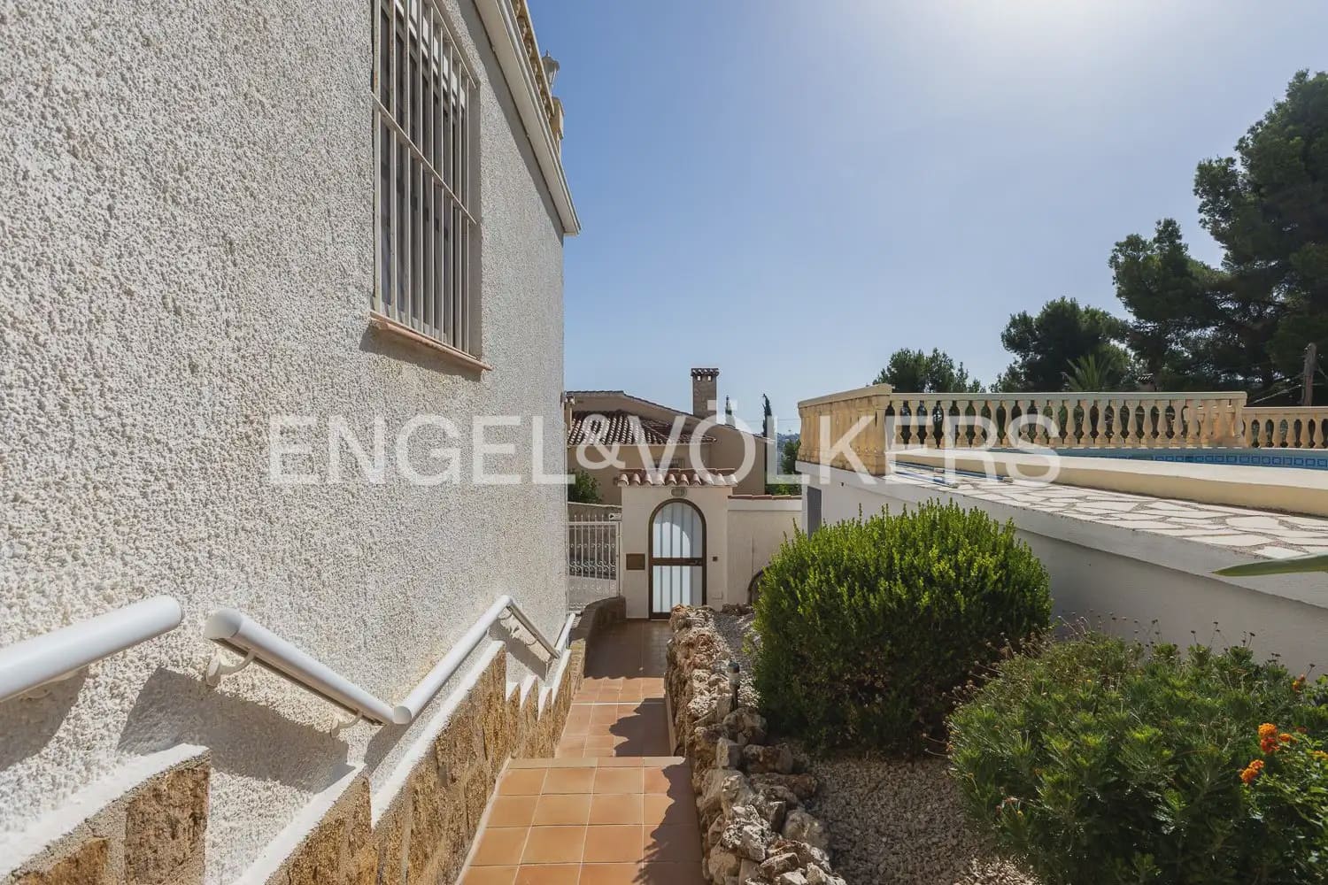 4 slaapkamer Villa te koop in Denia met zwembad - € 880.000 (Ref: 10023336)