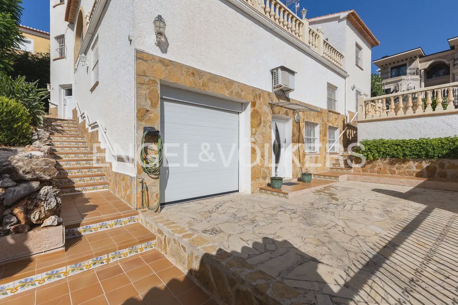 4 slaapkamer Villa te koop in Denia met zwembad - € 880.000 (Ref: 10023336)