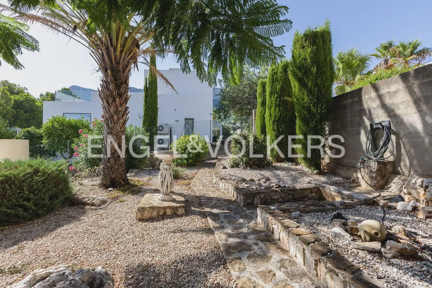 4 slaapkamer Villa te koop in Denia met zwembad - € 880.000 (Ref: 10023336)