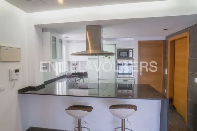 3 soveværelse Lejlighed til leje i Sant Antoni, Valencia by - € 1.200 (Ref: 10023395)