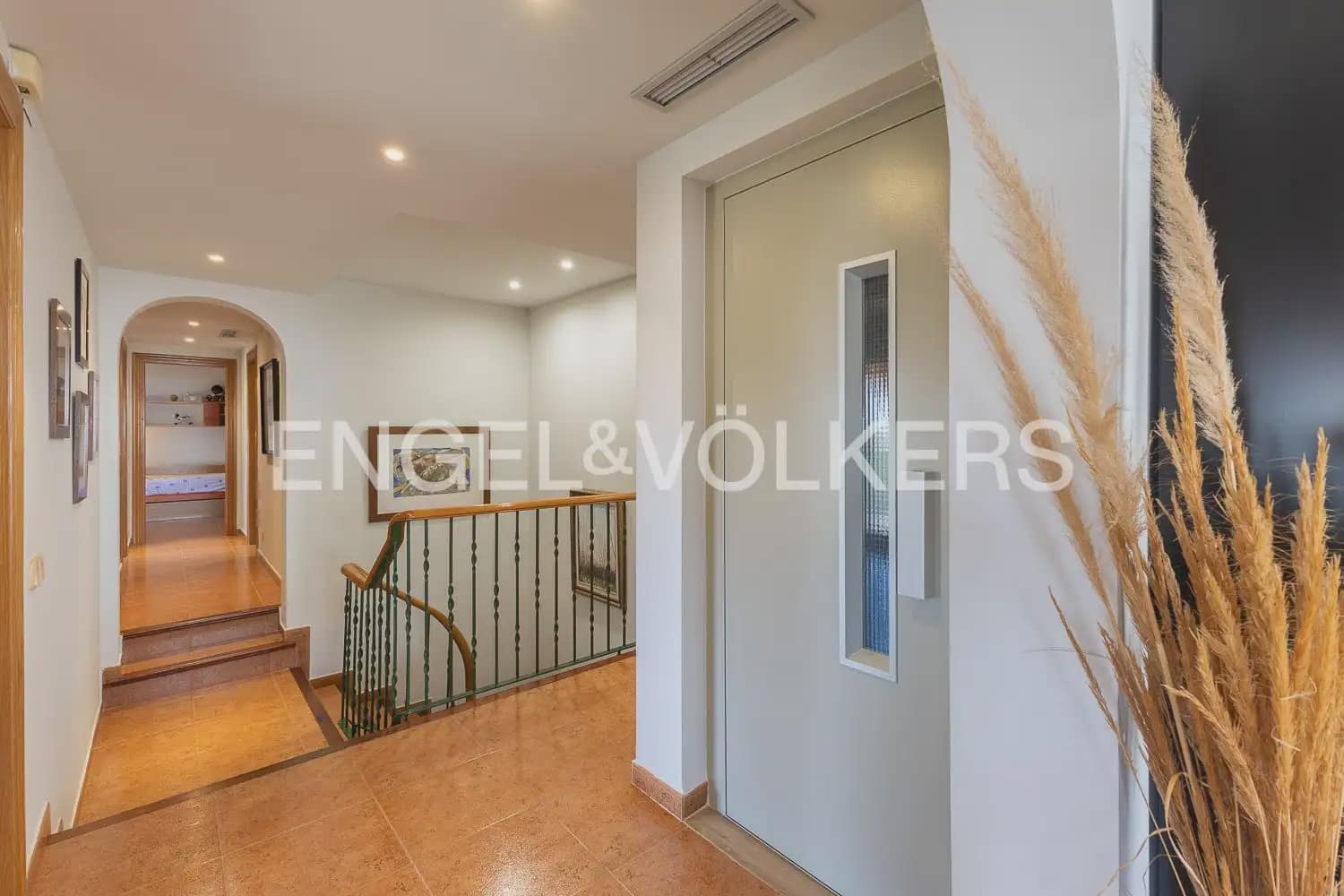 5 slaapkamer Villa te koop in Sagunto / Sagunt met zwembad garage - € 995.000 (Ref: 10023397)