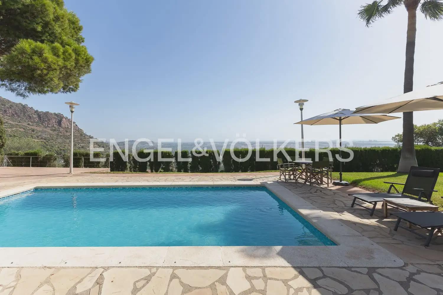 5 slaapkamer Villa te koop in Sagunto / Sagunt met zwembad garage - € 995.000 (Ref: 10023397)