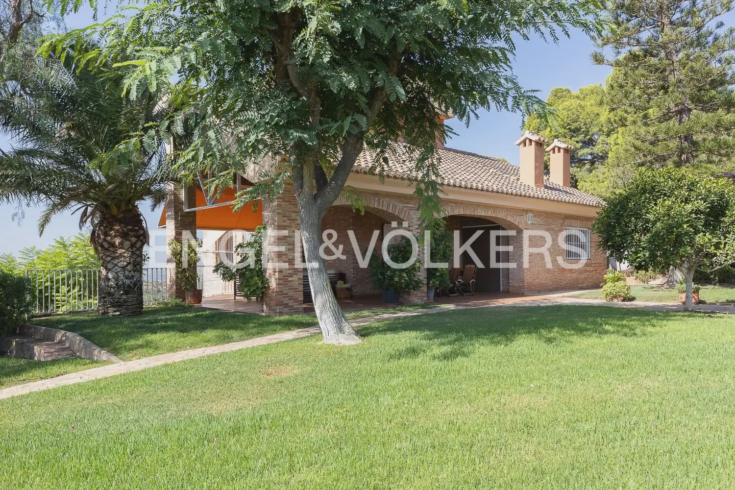 5 slaapkamer Villa te koop in Sagunto / Sagunt met zwembad garage - € 995.000 (Ref: 10023397)