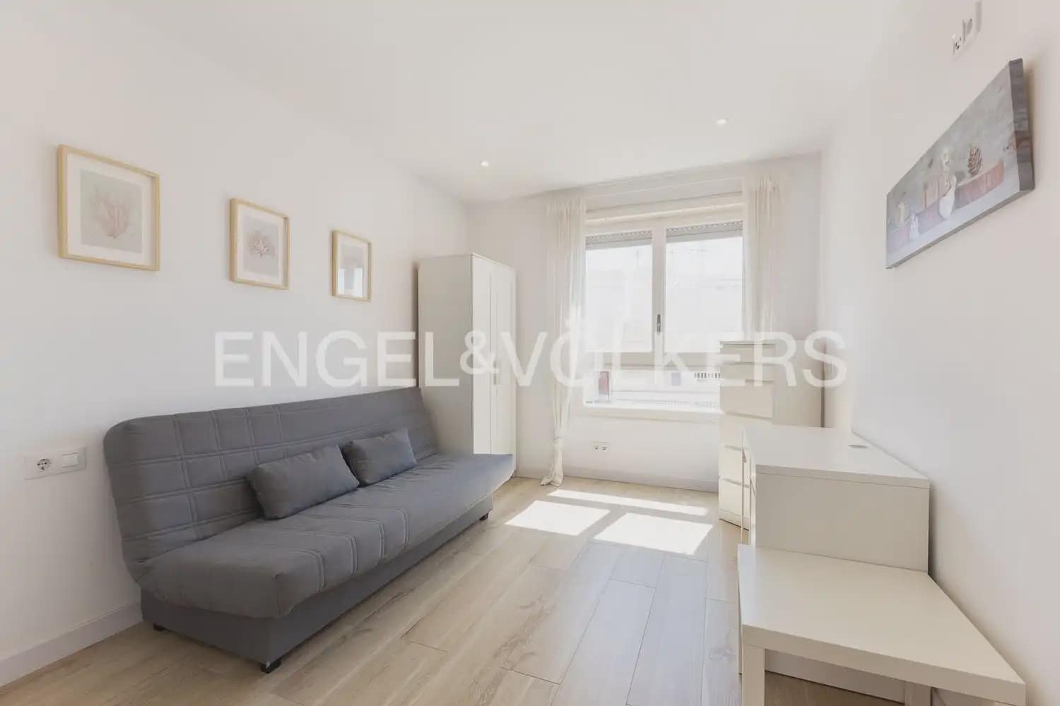 Piso de 3 habitaciones en València ciudad en alquiler - 1.700 € (Ref: 10024877)